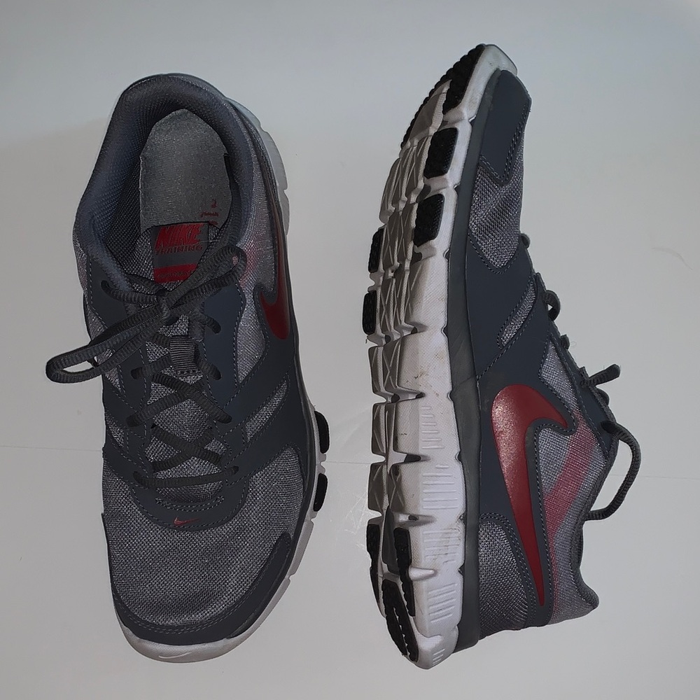 Nike Men's Athletic Shoes in Gray and Red size 11